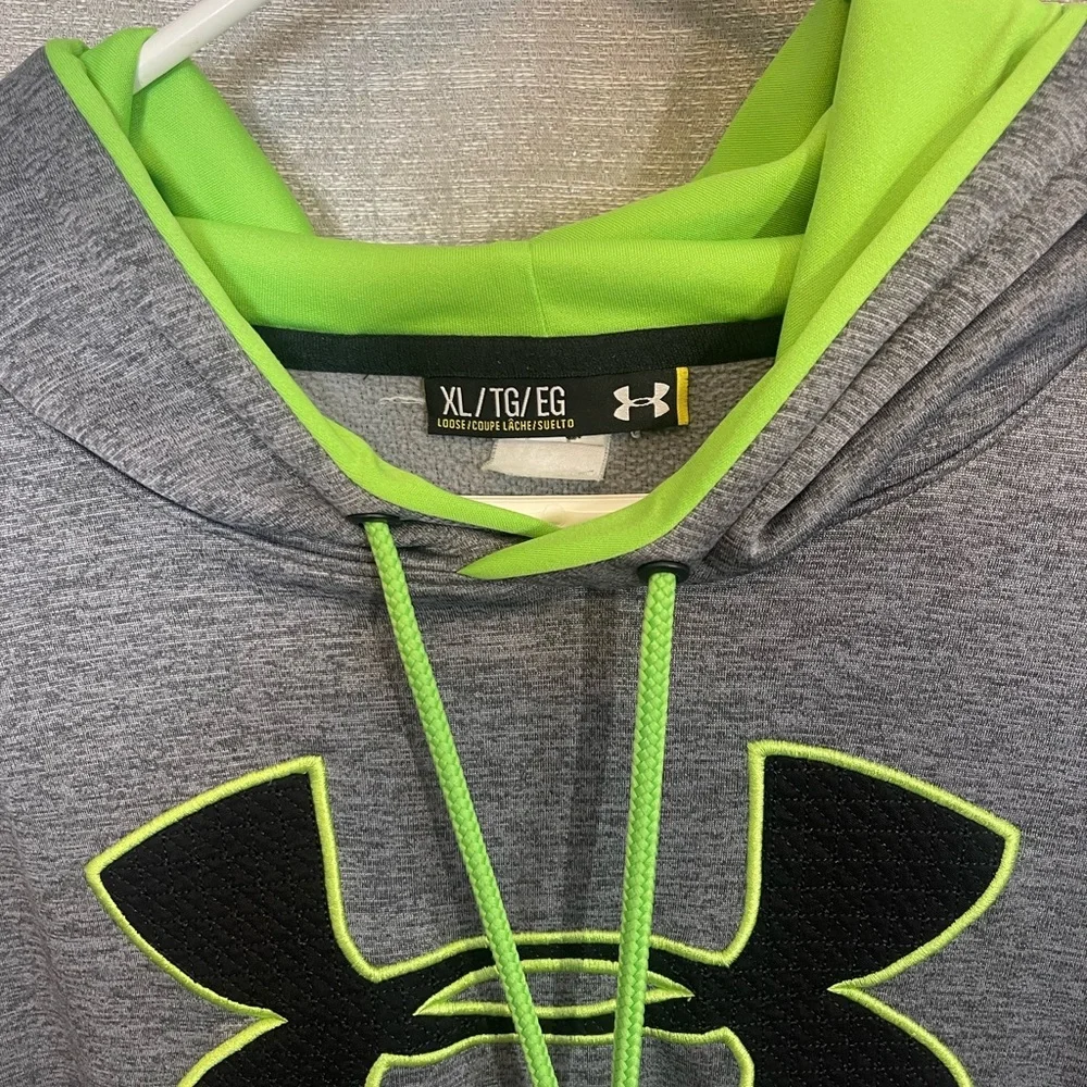 Under Armour Gray Performance Sweater with Modern Design - Picture 2 of 3